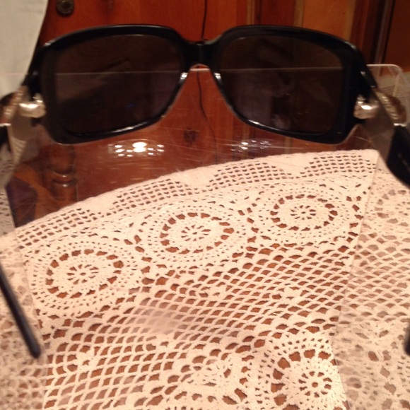 Jimmy Choo sunglasses - Picture 4 of 4